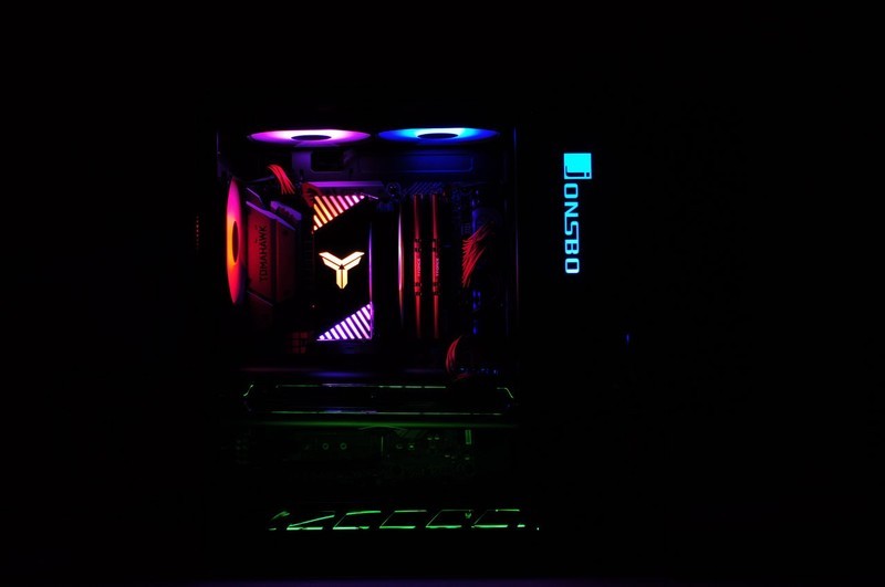 大功告成，把书房打造成网吧之第三台主机分享