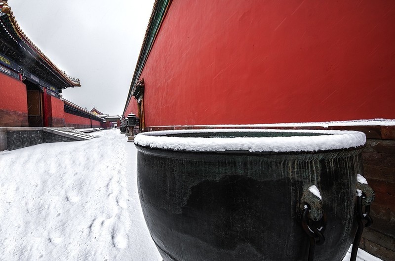 《如何设计好 建筑的完整性、空间透视、建筑与人物、饰物之间的合理关系》