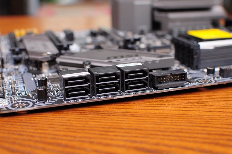 大功告成，把书房打造成网吧之第三台主机分享