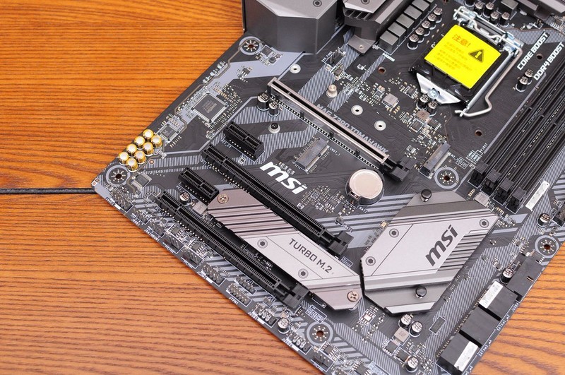 大功告成，把书房打造成网吧之第三台主机分享