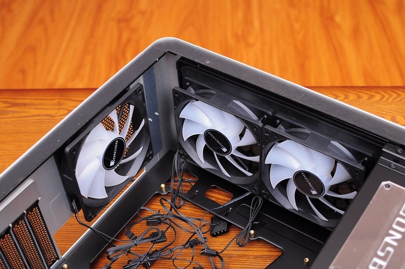 大功告成，把书房打造成网吧之第三台主机分享