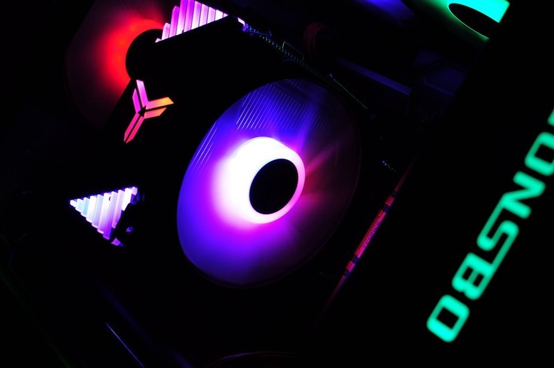 大功告成，把书房打造成网吧之第三台主机分享