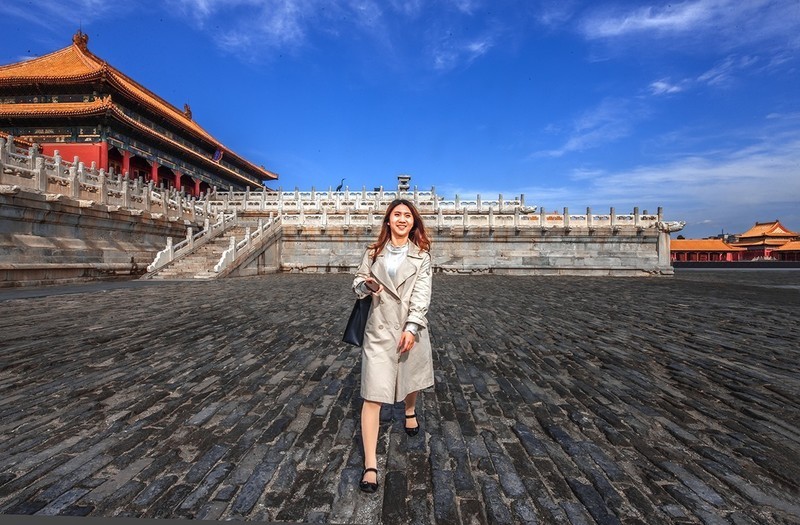 《如何设计好 建筑的完整性、空间透视、建筑与人物、饰物之间的合理关系》