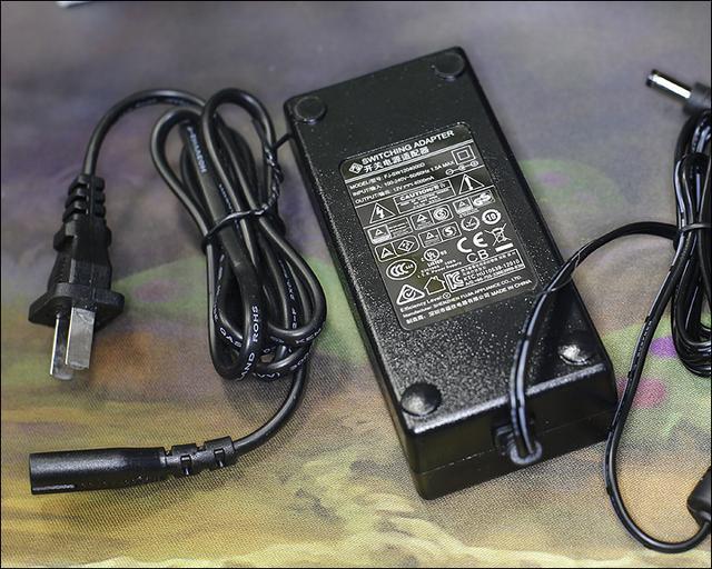 双盘位高速脱机拷贝，这个硬盘底座不简单