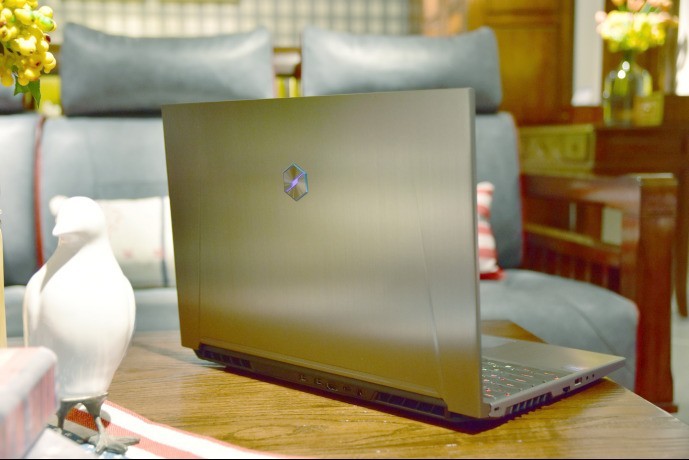 6核12线程游戏利器，机械革命深海幽灵Z2深度体验