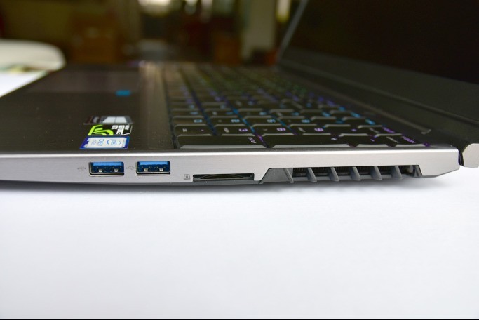 6核12线程游戏利器，机械革命深海幽灵Z2深度体验