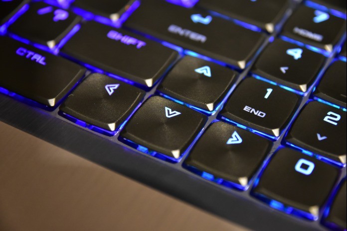 6核12线程游戏利器，机械革命深海幽灵Z2深度体验