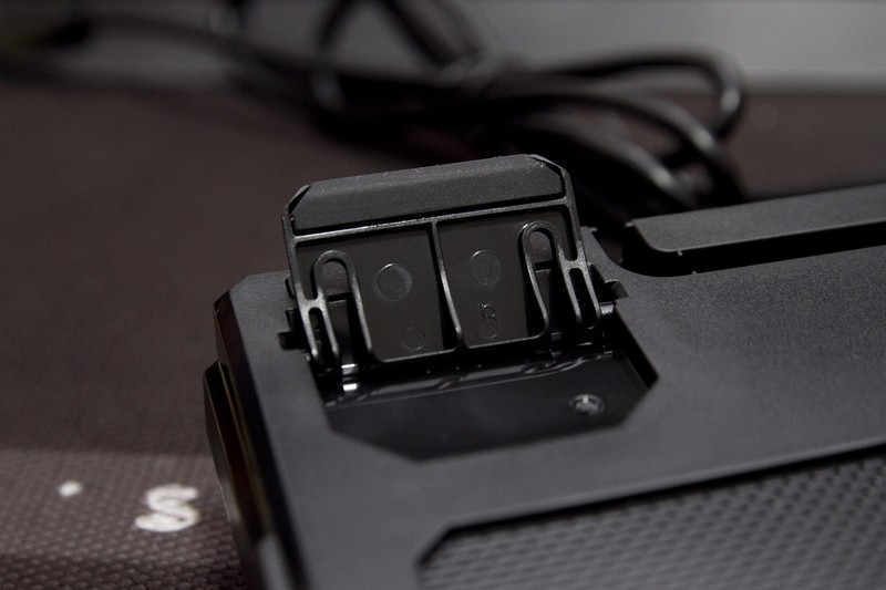 百元级吃鸡利器什么体验？灵逸黑寡妇机械键盘了解一下