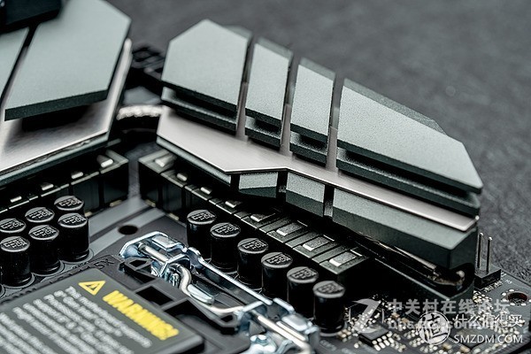 本文面向希望选购Z390主板，以及对华擎ASRock Z390太极感兴趣的读者。