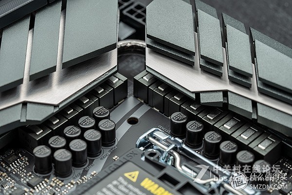 本文面向希望选购Z390主板，以及对华擎ASRock Z390太极感兴趣的读者。