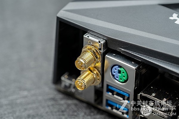 本文面向希望选购Z390主板，以及对华擎ASRock Z390太极感兴趣的读者。