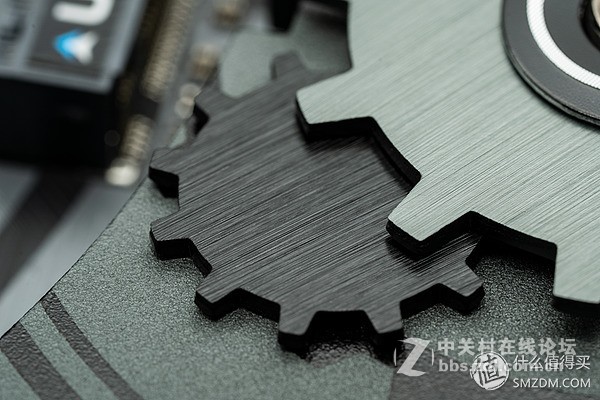 本文面向希望选购Z390主板，以及对华擎ASRock Z390太极感兴趣的读者。