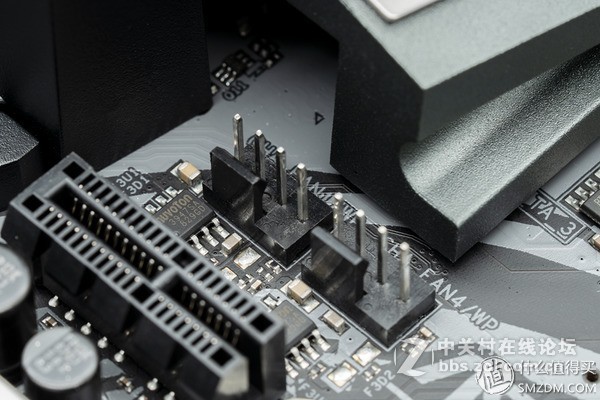 本文面向希望选购Z390主板，以及对华擎ASRock Z390太极感兴趣的读者。