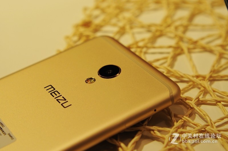 #给大家走了条路#颜值实力兼备，遇见MX6之美