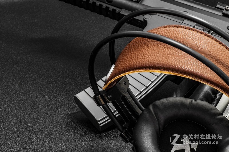 感恩节要吃鸡，吃鸡就有游戏耳机