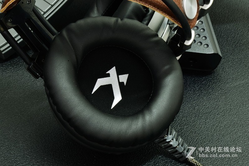 感恩节要吃鸡，吃鸡就有游戏耳机