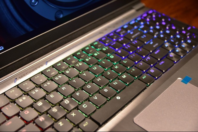 6核12线程游戏利器，机械革命深海幽灵Z2深度体验