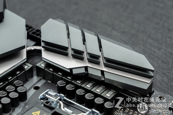 本文面向希望选购Z390主板，以及对华擎ASRock Z390太极感兴趣的读者。