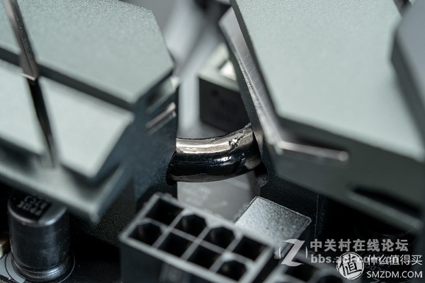 本文面向希望选购Z390主板，以及对华擎ASRock Z390太极感兴趣的读者。