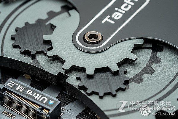 本文面向希望选购Z390主板，以及对华擎ASRock Z390太极感兴趣的读者。