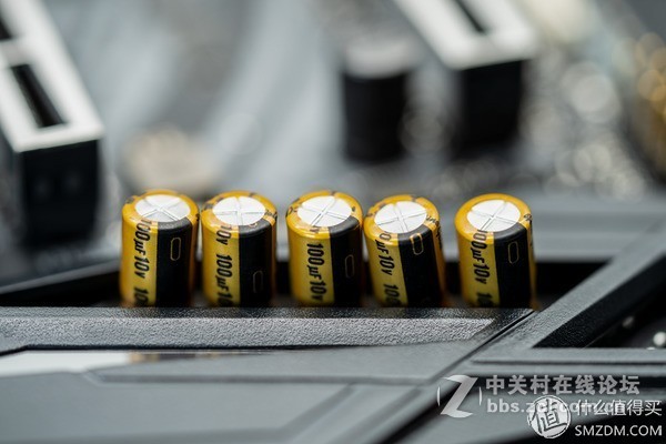 本文面向希望选购Z390主板，以及对华擎ASRock Z390太极感兴趣的读者。