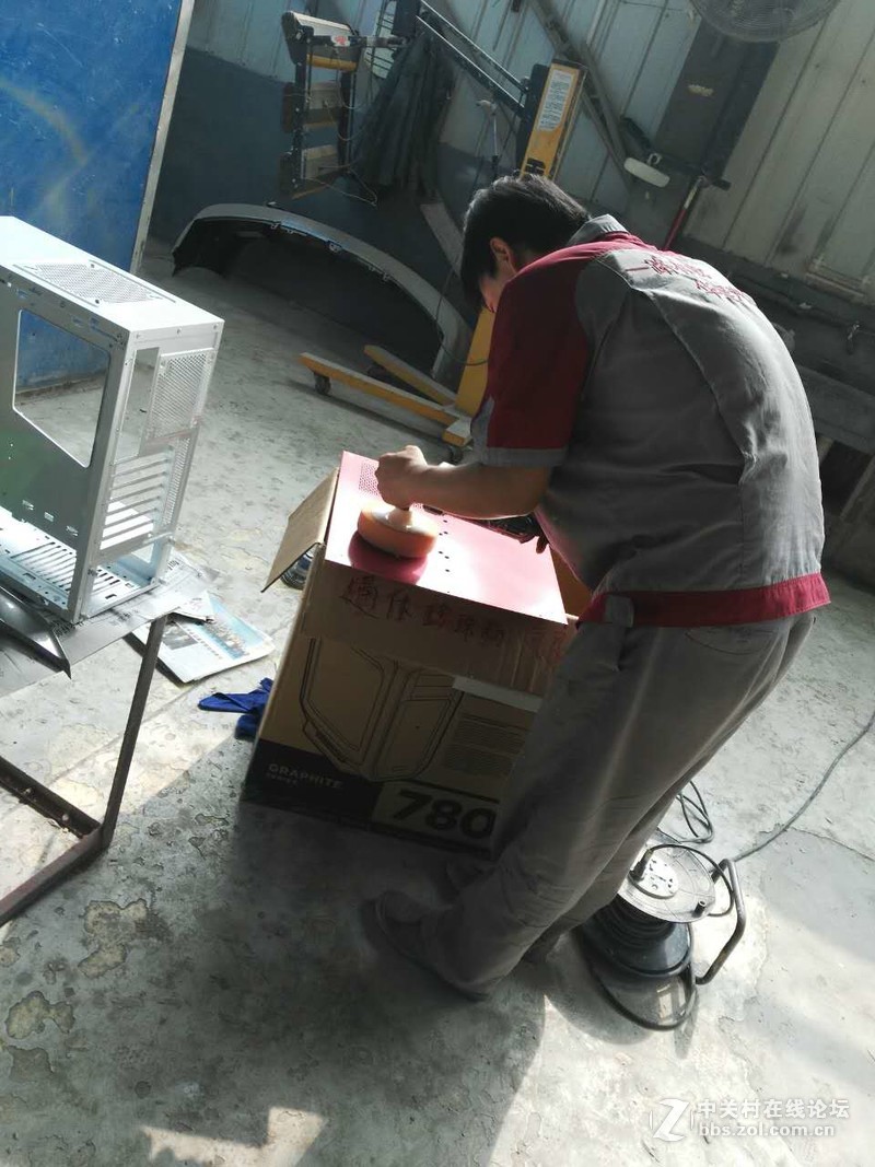 第三期「Z玩主」粉色系主题MOD主机 专业烤漆过程大公开！