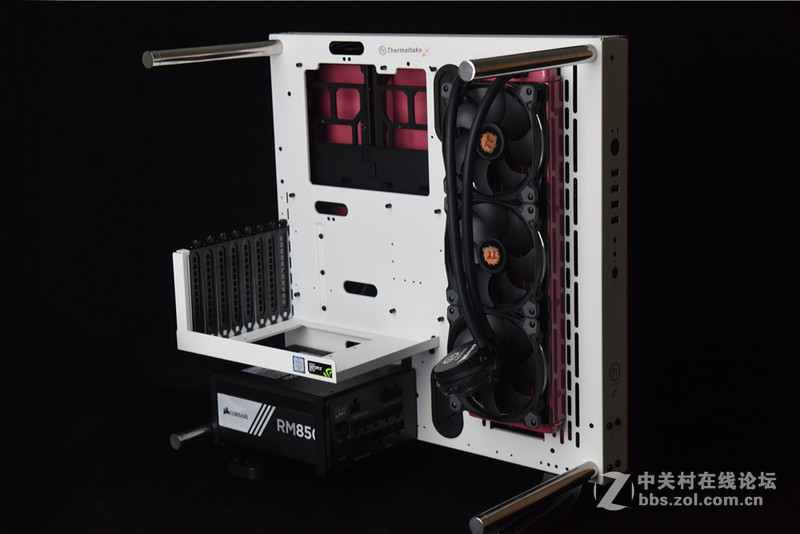 第三期「Z玩主」粉色系主题MOD主机 专业烤漆过程大公开！