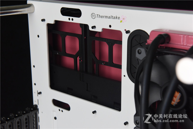 第三期「Z玩主」粉色系主题MOD主机 专业烤漆过程大公开！