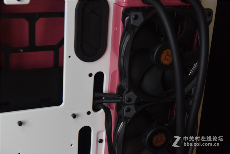 第三期「Z玩主」粉色系主题MOD主机 专业烤漆过程大公开！