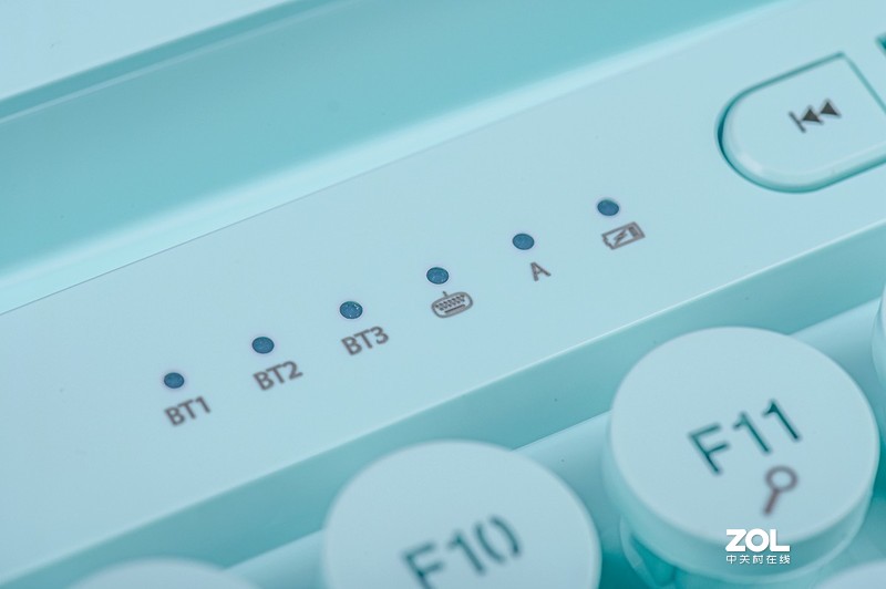 要想办公常清新，你需要一点绿，富德卡洛琳娜薄荷绿双模键盘