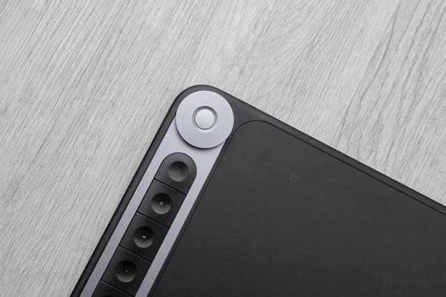 修图师的福利来了！一款简单易用的手绘板，绘王Q620M深度体验