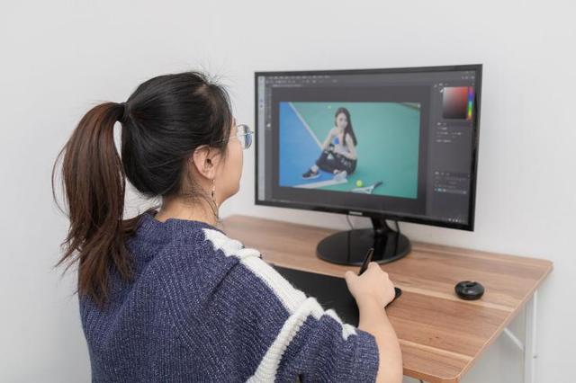 修图师的福利来了！一款简单易用的手绘板，绘王Q620M深度体验