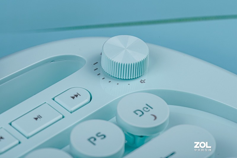 要想办公常清新，你需要一点绿，富德卡洛琳娜薄荷绿双模键盘