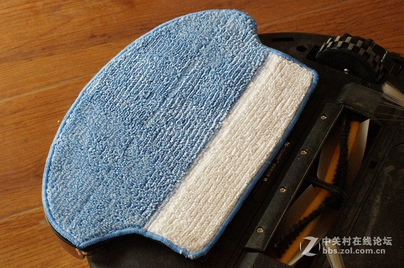 无线定位，自主构图，聪明的扫地机人浦桑尼克导航机器人780TS外观测评