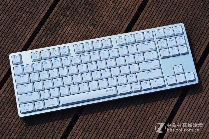 雷柏也出轻薄轴了，MT500办公机械键盘、VM300蓝牙游戏耳机上手体验