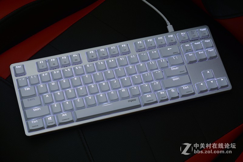 雷柏也出轻薄轴了，MT500办公机械键盘、VM300蓝牙游戏耳机上手体验