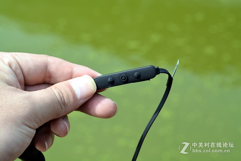 雷柏也出轻薄轴了，MT500办公机械键盘、VM300蓝牙游戏耳机上手体验