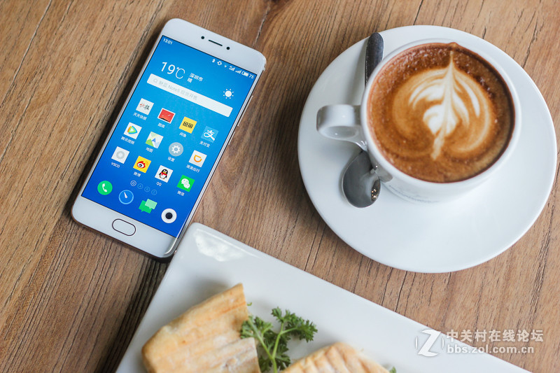 ＃魅族PRO 6s试用＃一直被模仿从未被超越，最美旗舰魅族PRO 6s外观鉴赏
