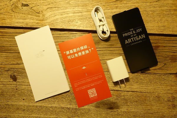 安卓里的一股清流：Smartisan 锤子科技 坚果 pro2 手机开箱