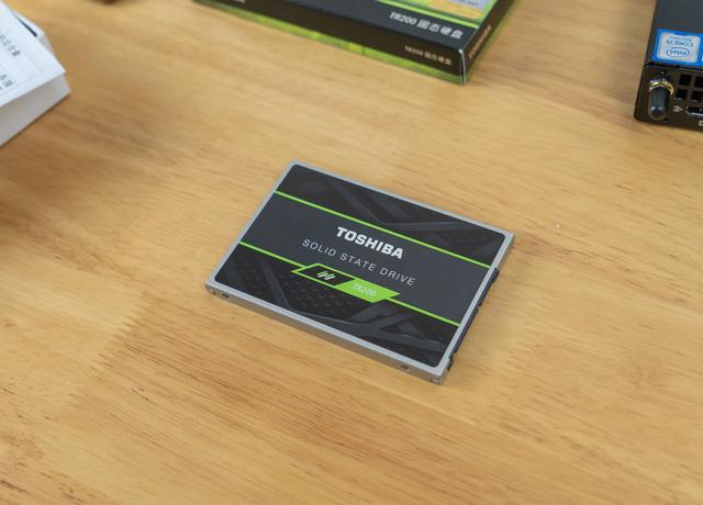 固态大跳水仓库盘走起，入手东芝TR200 480GB测评！
