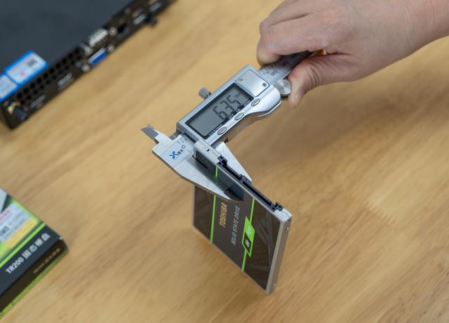 固态大跳水仓库盘走起，入手东芝TR200 480GB测评！