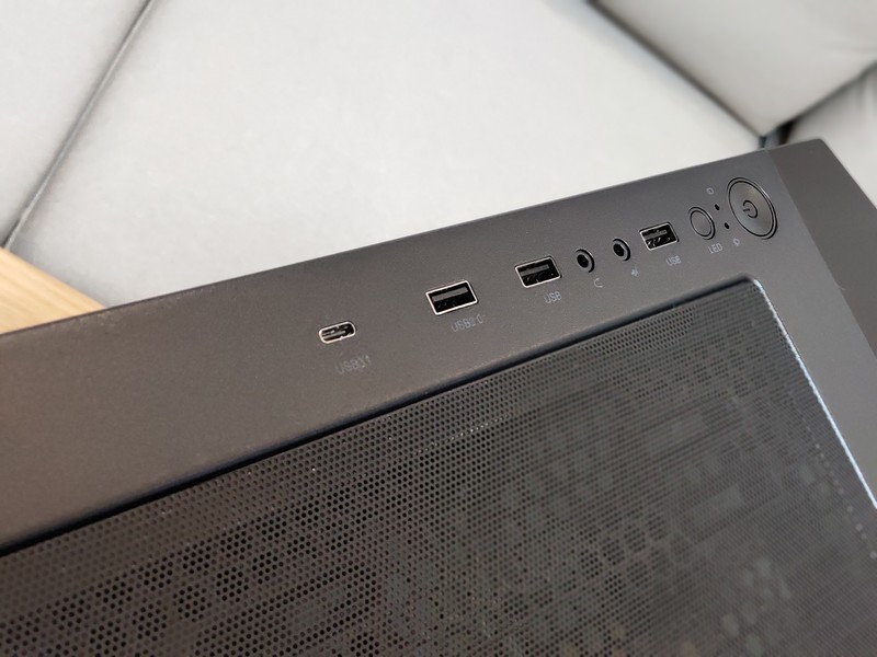 装机那些事之机箱篇十四：进击的鲁班 鲁班3豪华版上机体验