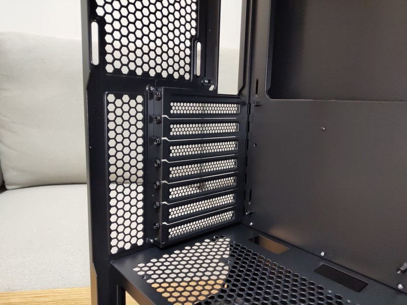 装机那些事之机箱篇十四：进击的鲁班 鲁班3豪华版上机体验