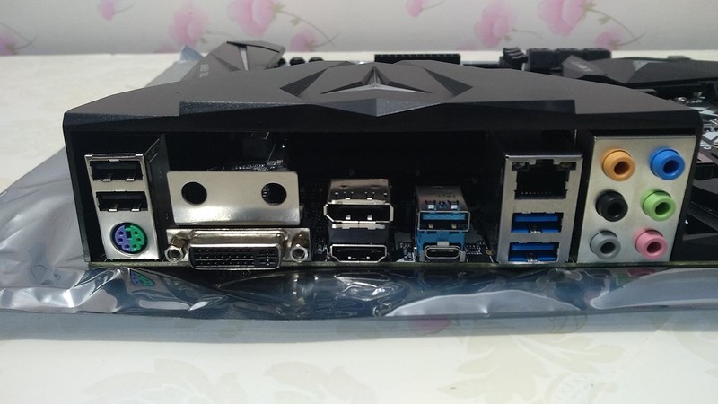 8700K上5.1G？—铭瑄 MS-iCraft Z370 Gaming 主板 开箱测试