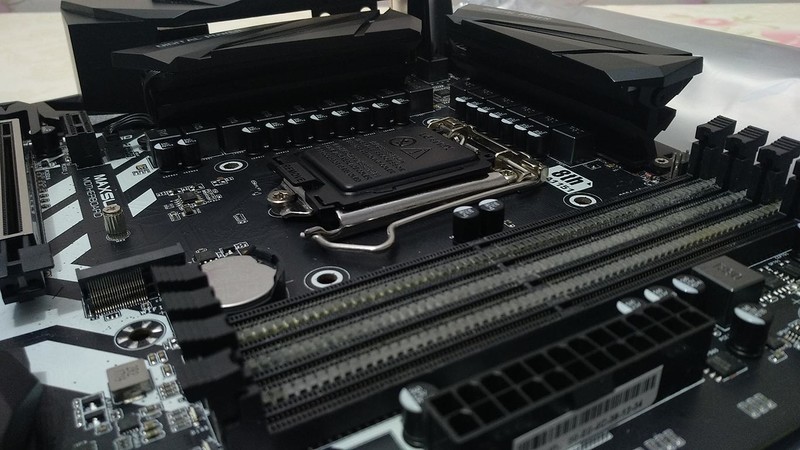 8700K上5.1G？—铭瑄 MS-iCraft Z370 Gaming 主板 开箱测试