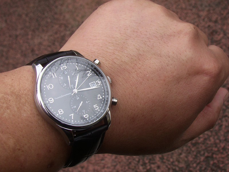 一表人才 TwentySeventeen轻派商务石英表