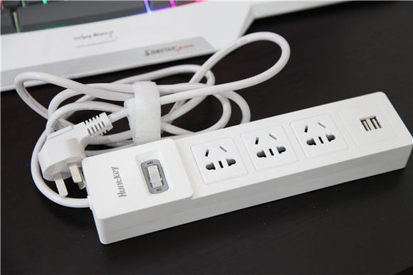 电子产品太多，发现插座不够了，扫吧