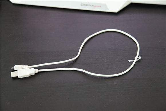 电子产品太多，发现插座不够了，扫吧