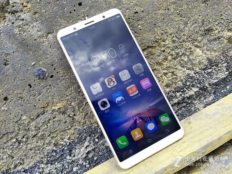 vivo x20人像拍照模式成像触碰单反底线