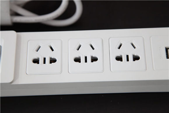 电子产品太多，发现插座不够了，扫吧